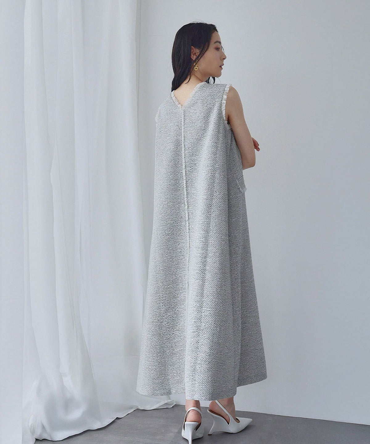身長：168cm　着用サイズ：FREE　B：81 / W：60 / H：89
