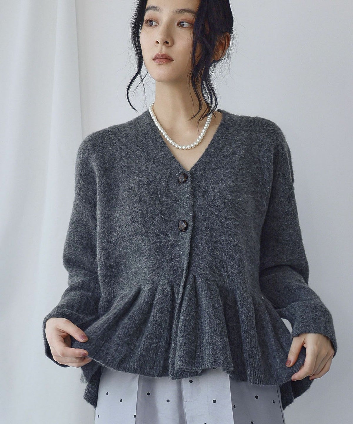 身長：168cm　着用サイズ：FREE　B：81 / W：60 / H：89