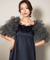 身長：170cm　着用サイズ：Mサイズ　B：86 / W：61 / H：87