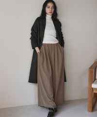 身長：168cm　着用サイズ：FREE　B：81 / W：60 / H：89
