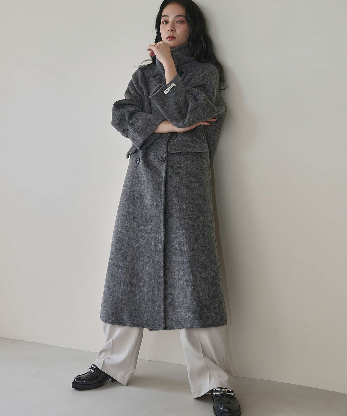 身長：168cm　着用サイズ：FREE　B：81 / W：60 / H：89