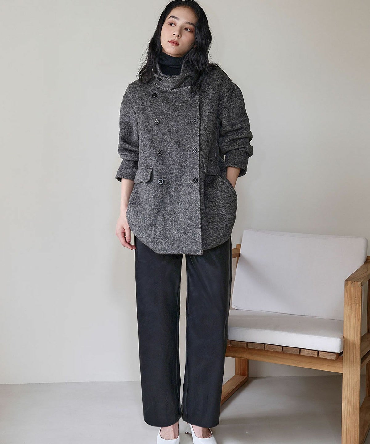 身長：168cm　着用サイズ：FREE　B：81 / W：60 / H：89