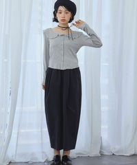 身長：157cm　着用サイズ：FREE　B：82 / W：63 / H：87