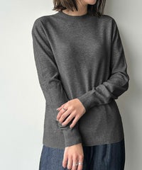 チャコールグレー