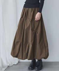 身長：168cm　着用サイズ：FREE　B：81 / W：60 / H：89