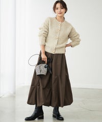 身長：170cm　着用サイズ：FREE　B：86 / W：61 / H：87