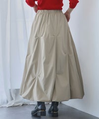 身長：168cm　着用サイズ：FREE　B：81 / W：60 / H：89