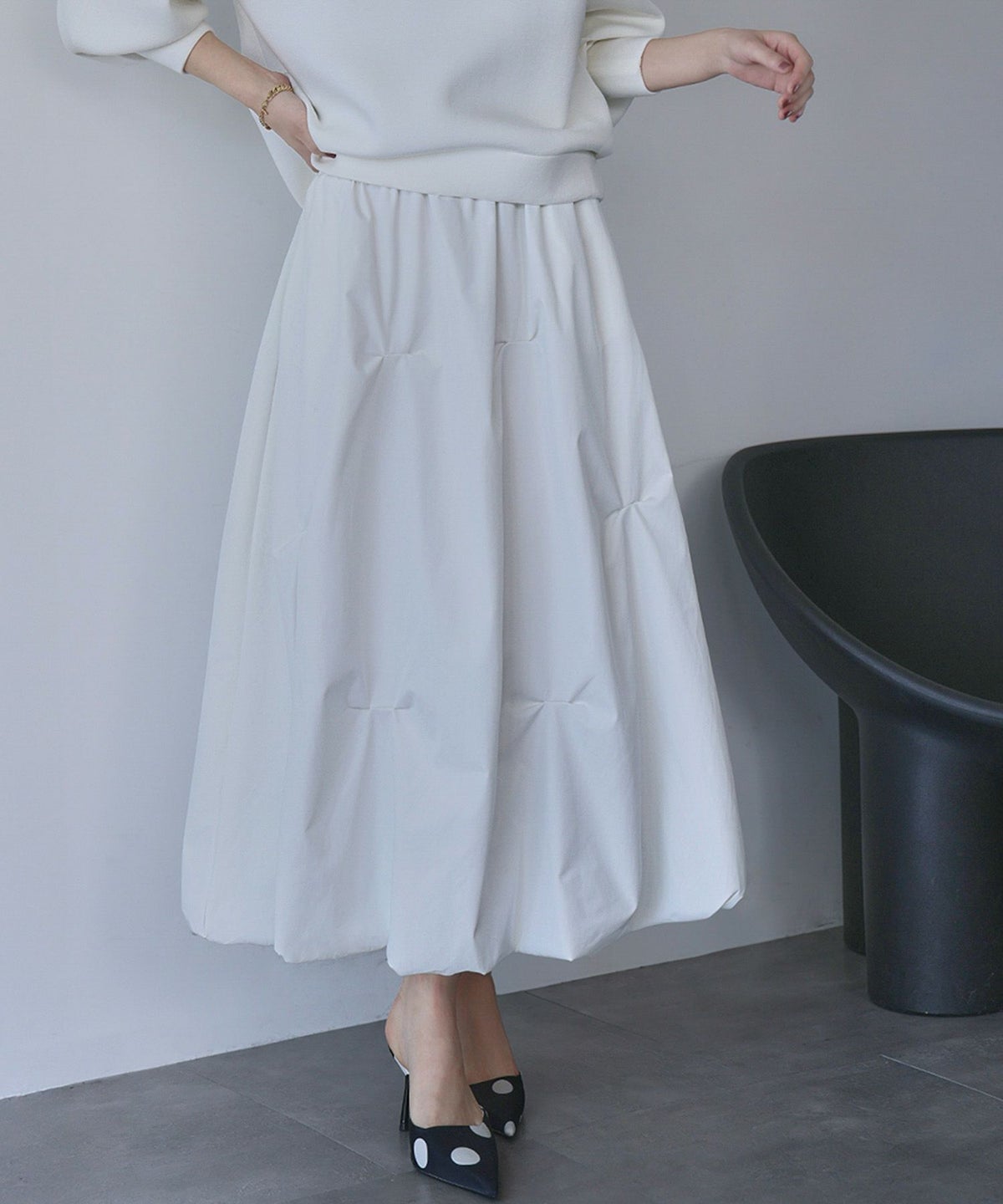 身長：168cm　着用サイズ：FREE　B：81 / W：60 / H：89