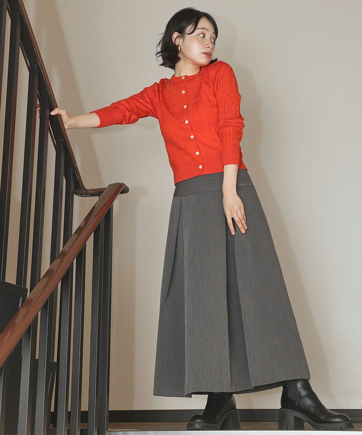 身長：157cm　着用サイズ：FREE　B：82 / W：63 / H：87