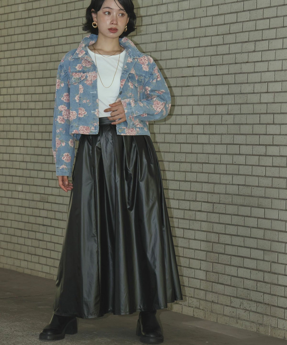 身長：157cm　着用サイズ：FREE　B：82 / W：63 / H：87