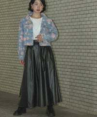 身長：157cm　着用サイズ：FREE　B：82 / W：63 / H：87