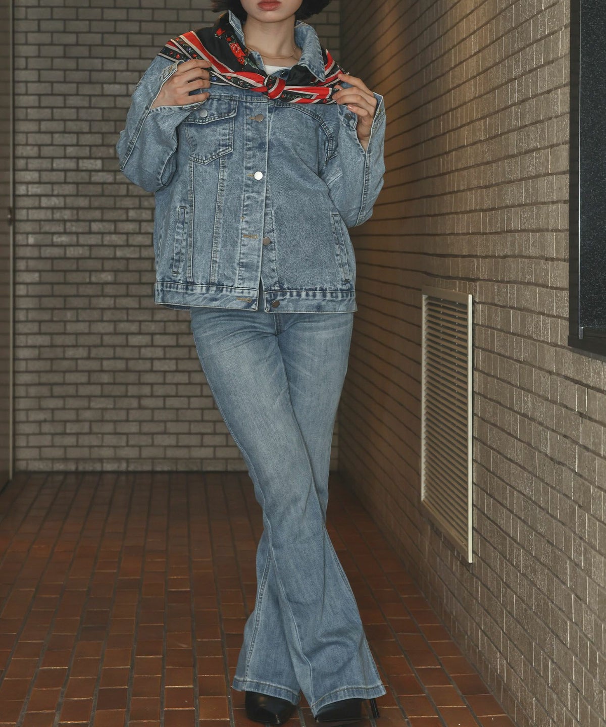 身長：157cm　着用サイズ：FREE　B：82 / W：63 / H：87