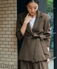 身長：168cm　着用サイズ：FREE　B：81 / W：60 / H：89