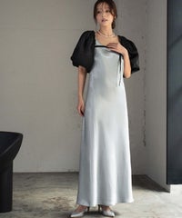 身長：170cm　着用サイズ：FREE　B：86 / W：61 / H：87