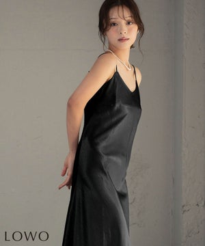 身長：170cm　着用サイズ：FREE　B：86 / W：61 / H：87