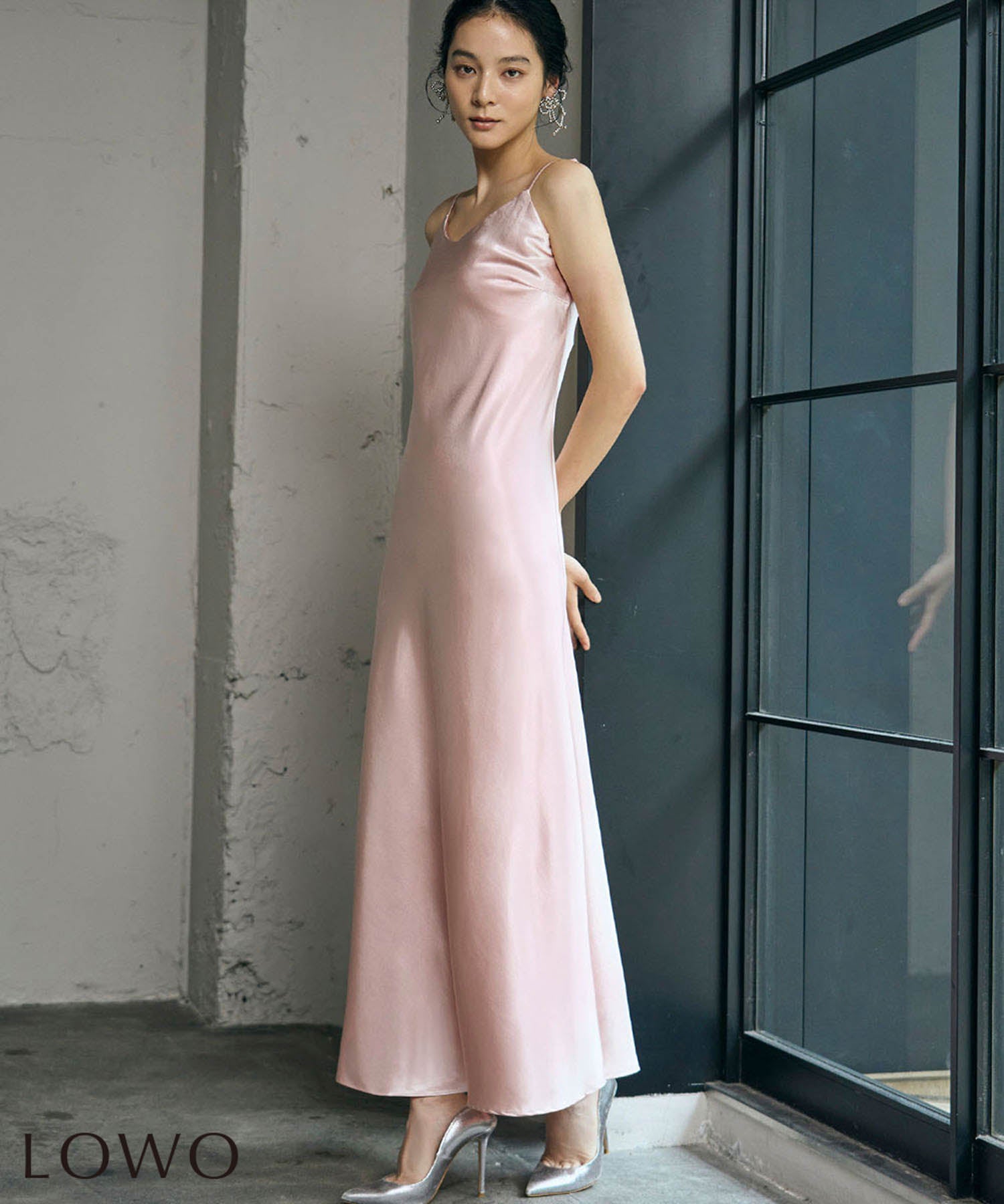 極美品✨バーバリーブルーレーベル【38】キャミソールプリーツワンピース　ピンク 結婚式・お呼ばれ対応 | サテンキャミソールワンピース - パーティー