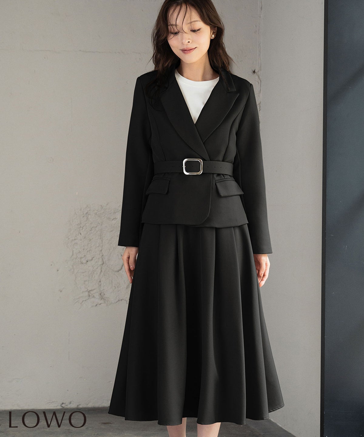 身長：170cm　着用サイズ：FREE　B：86 / W：61 / H：87