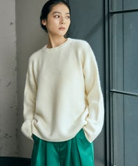 身長：168cm　着用サイズ：FREE　B：81 / W：60 / H：89