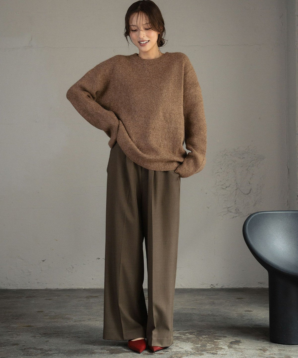 身長：170cm　着用サイズ：FREE　B：86 / W：61 / H：87