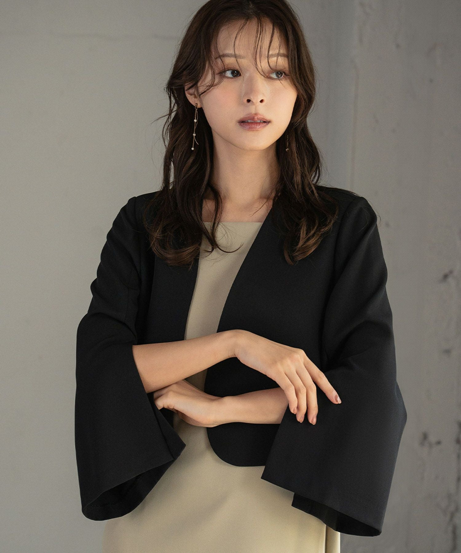 結婚式・お呼ばれ対応 | スリットスリーブノーカラージャケット