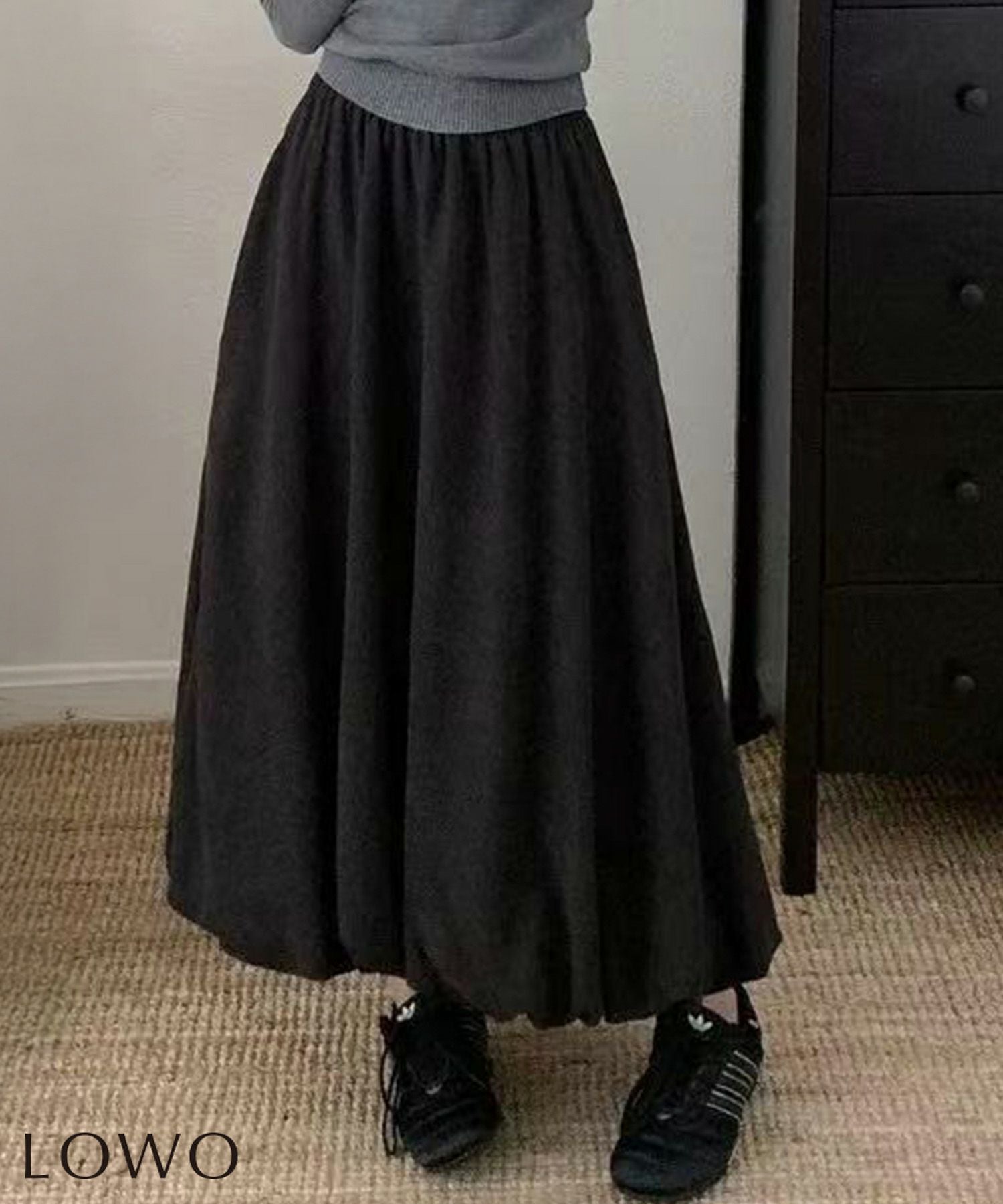 ブラック