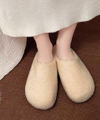 ベージュ