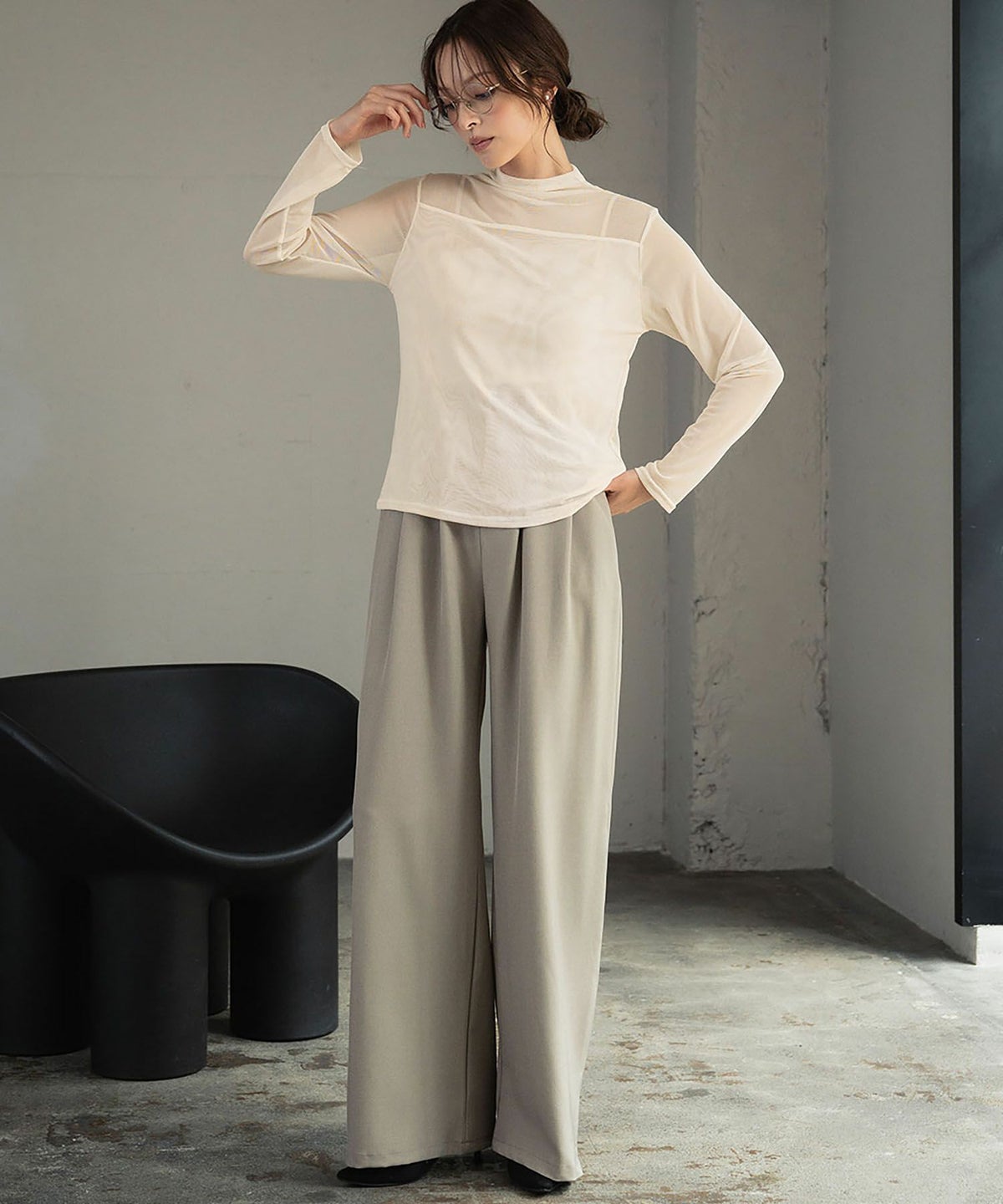 身長：170cm　着用サイズ：FREE　B：86 / W：61 / H：87