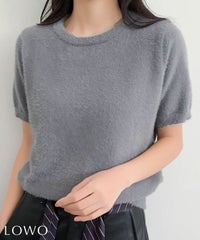 グレー