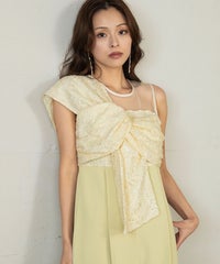 身長：170cm　着用サイズ：Mサイズ　B：86 / W：61 / H：87