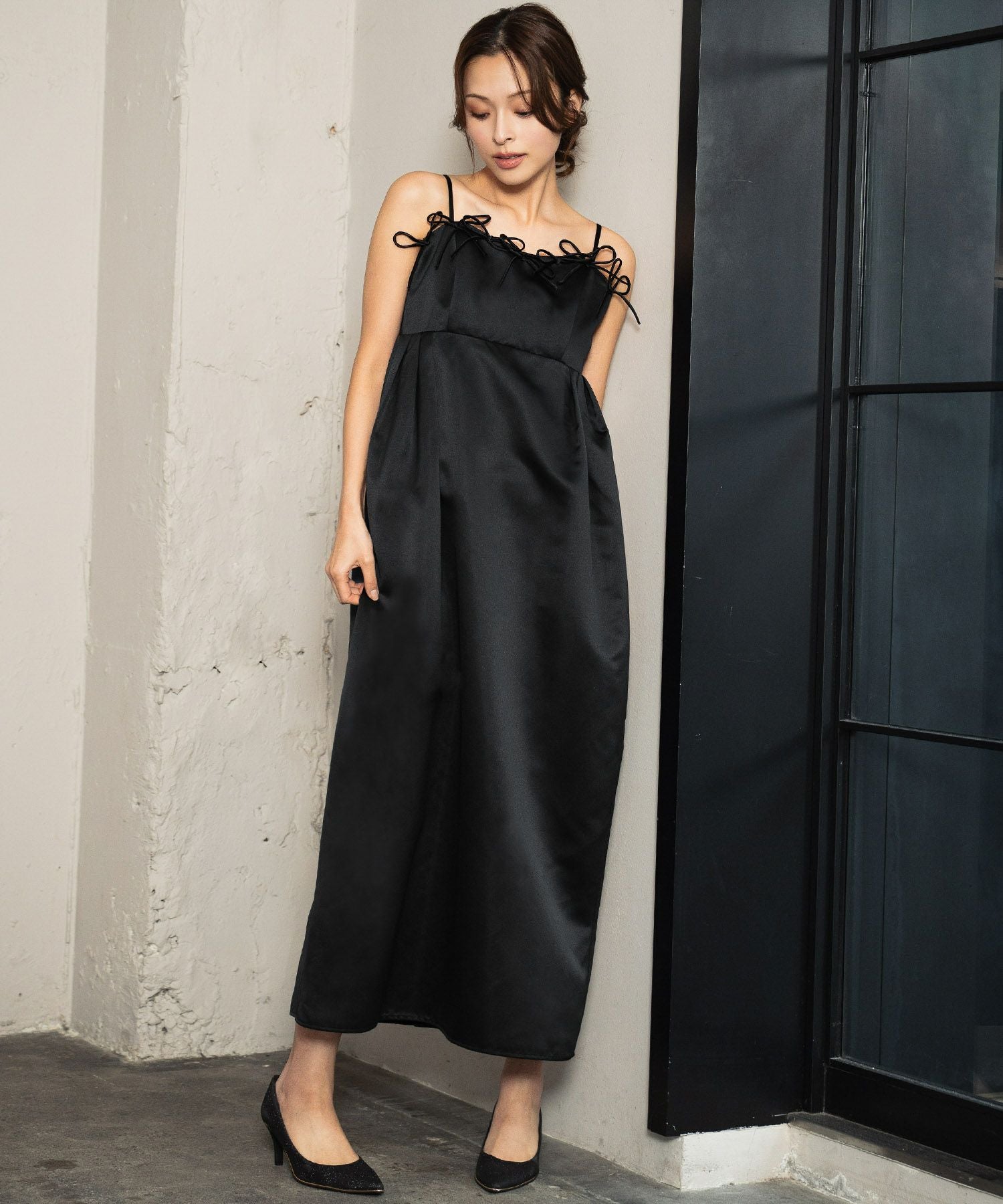 【美品】　ジョルジオアルマーニ　パーティドレス　キャミワンピース 黒 結婚式・お呼ばれ対応 | リボン×コクーンキャミソールワンピ