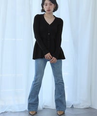 身長：157cm　着用サイズ：FREE　B：82 / W：63 / H：87