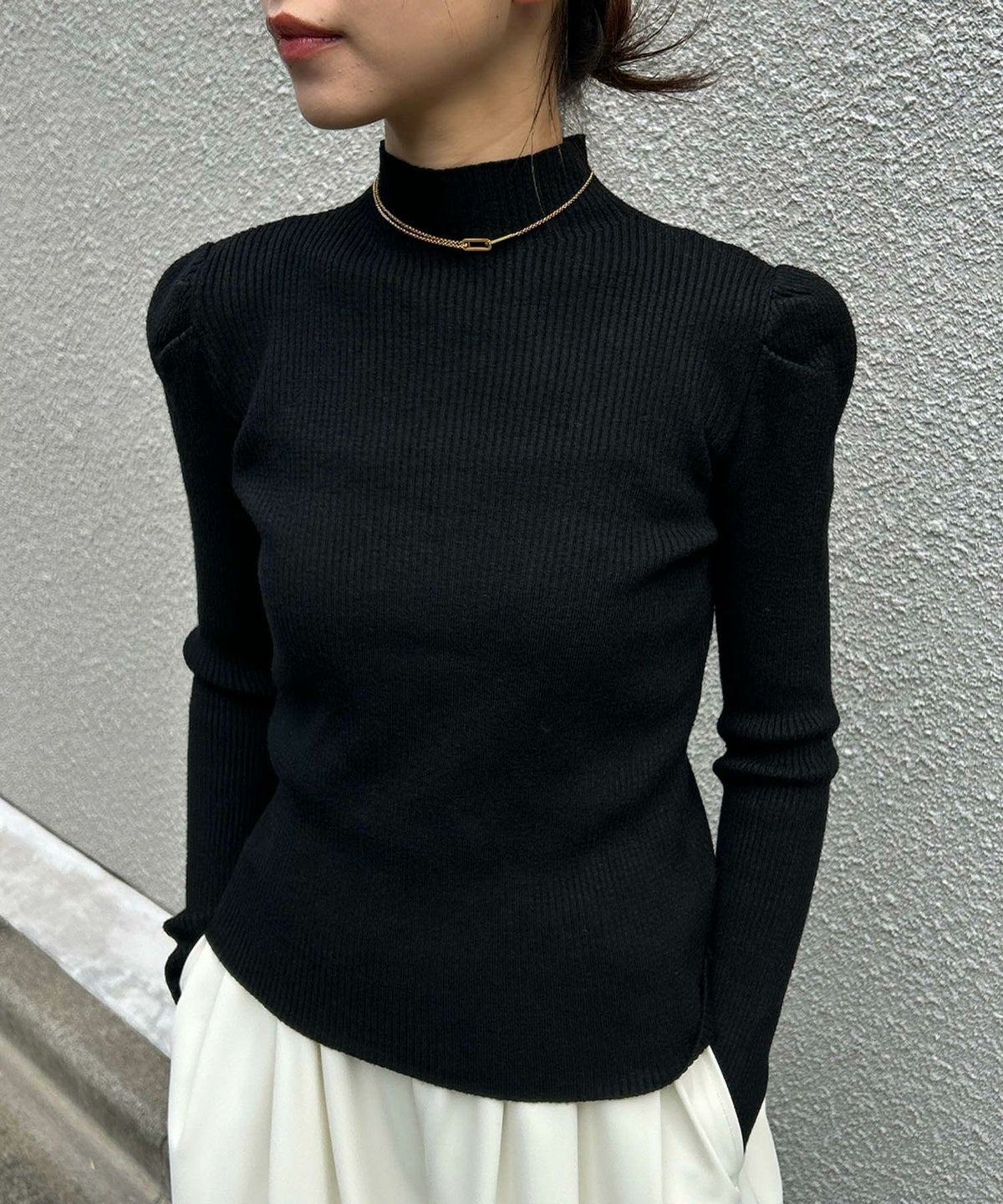 ブラック