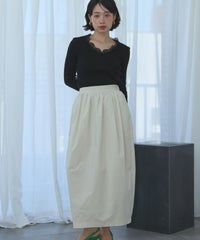 身長：157cm　着用サイズ：FREE　B：82 / W：63 / H：87
