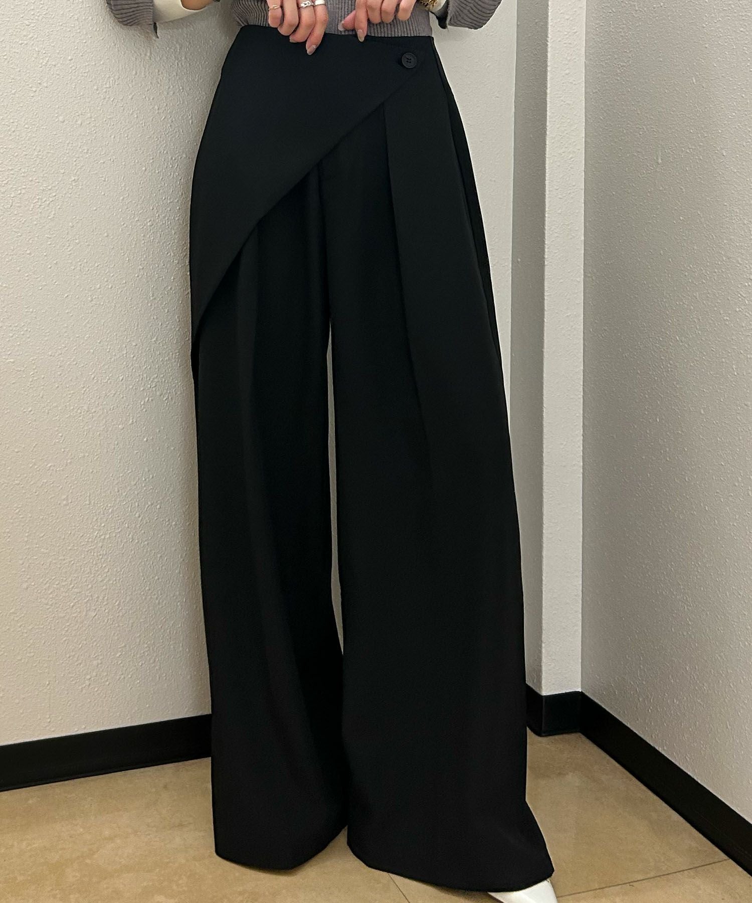 ブラック