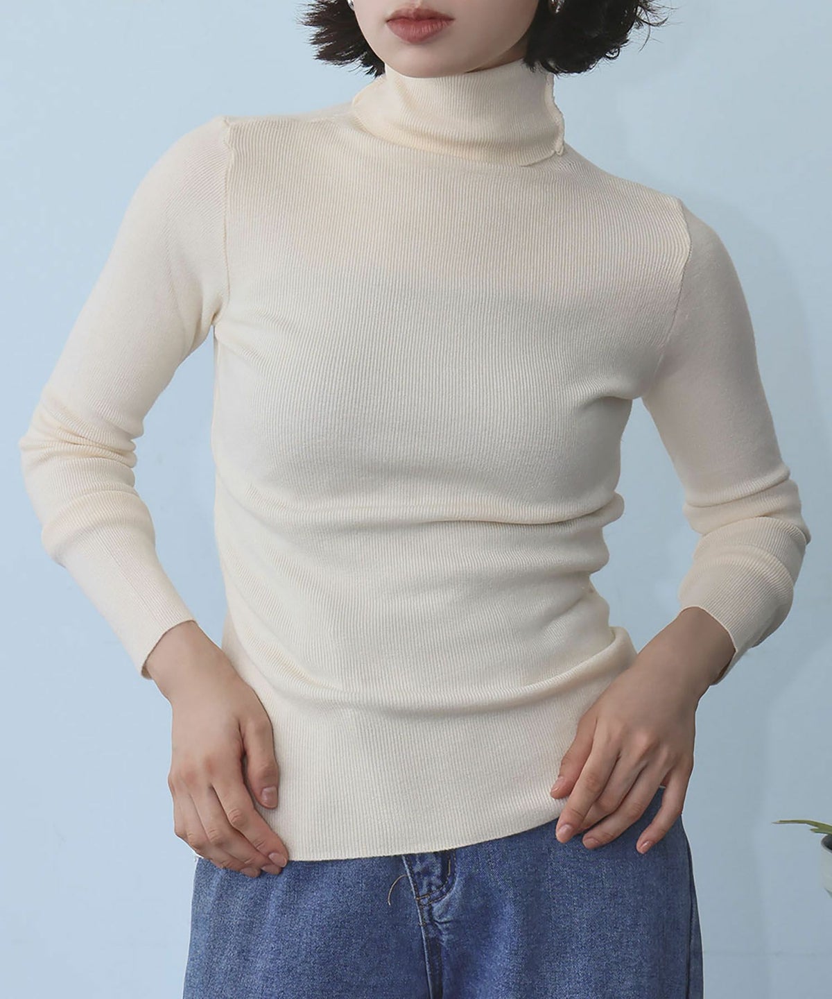 身長：157cm　着用サイズ：FREE　B：82 / W：63 / H：87