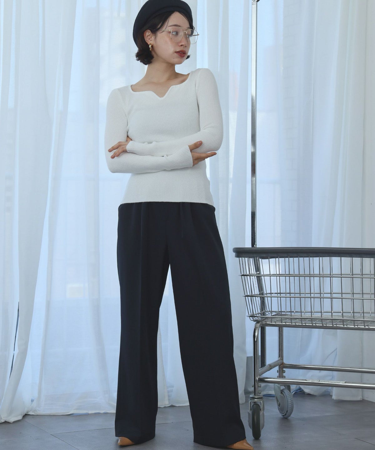 身長：157cm　着用サイズ：FREE　B：82 / W：63 / H：87