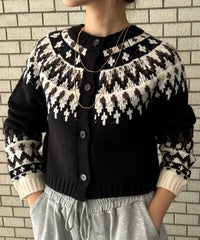 ブラック