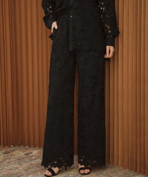 身長：168cm　着用サイズ：オリジナルサイズ　B：81 / W：60 / H：89