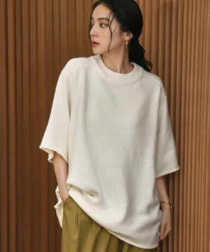 身長：168cm　着用サイズ：FREE　B：81 / W：60 / H：89