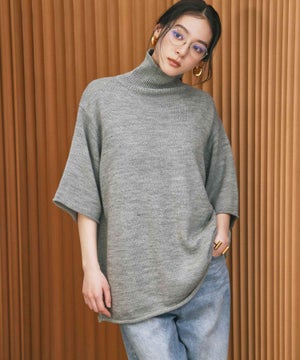 身長：168cm　着用サイズ：FREE　B：81 / W：60 / H：89