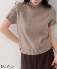 ベージュ