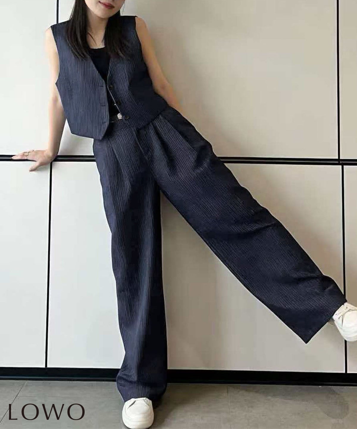 ネイビー
