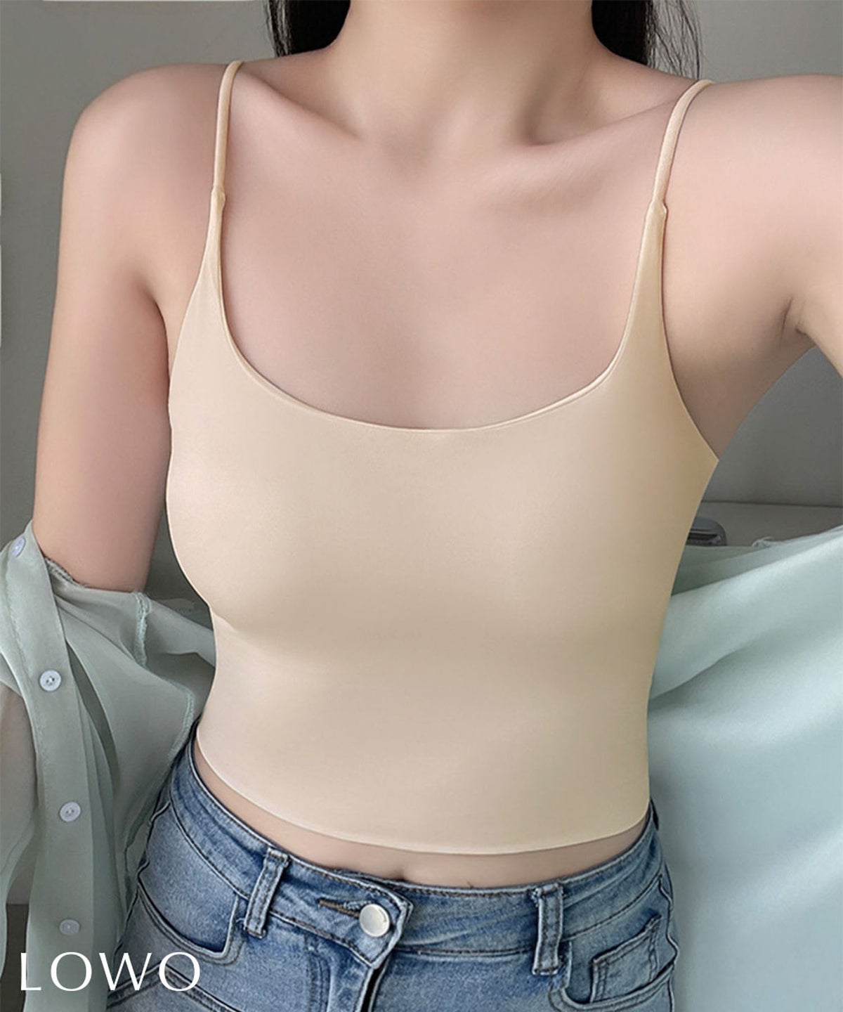 ベージュ