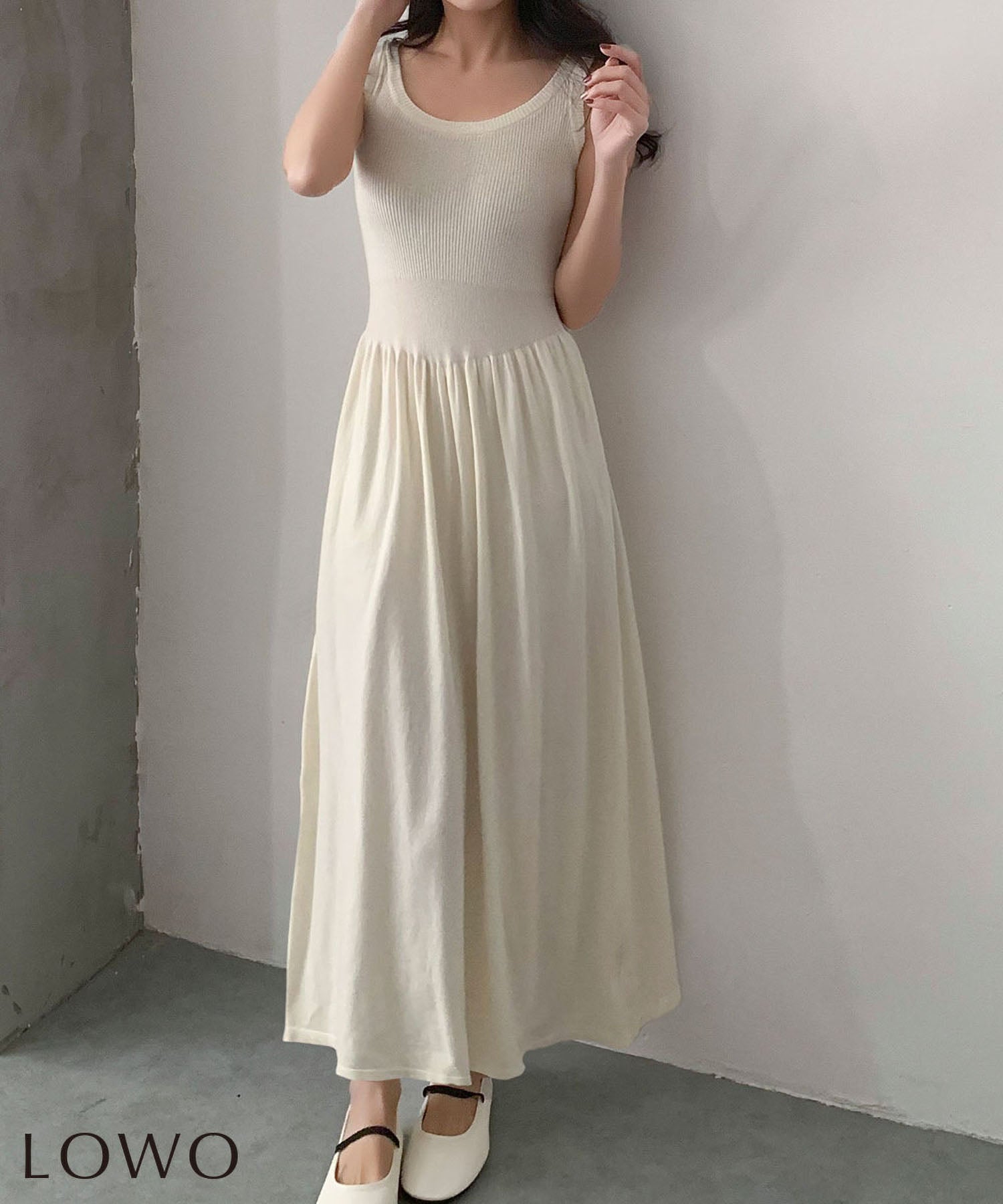 【新品】  ノースリーブ ワンピース ホワイト M〜L デイリー・カジュアル対応 | ノースリーブウエスト切替ワンピース