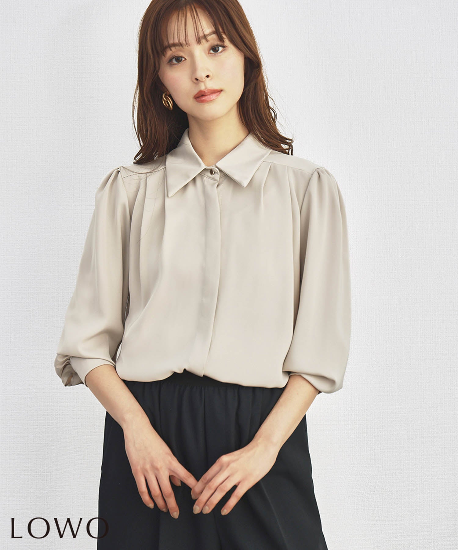 【美品】BEARDSLEYパフスリーブブラウス ベージュ　ゆったり デイリー・カジュアル対応 | パフスリーブシャツブラウス - パーティー
