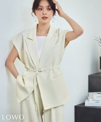 身長：170cm　着用サイズ：FREE　B：86 / W：61 / H：87