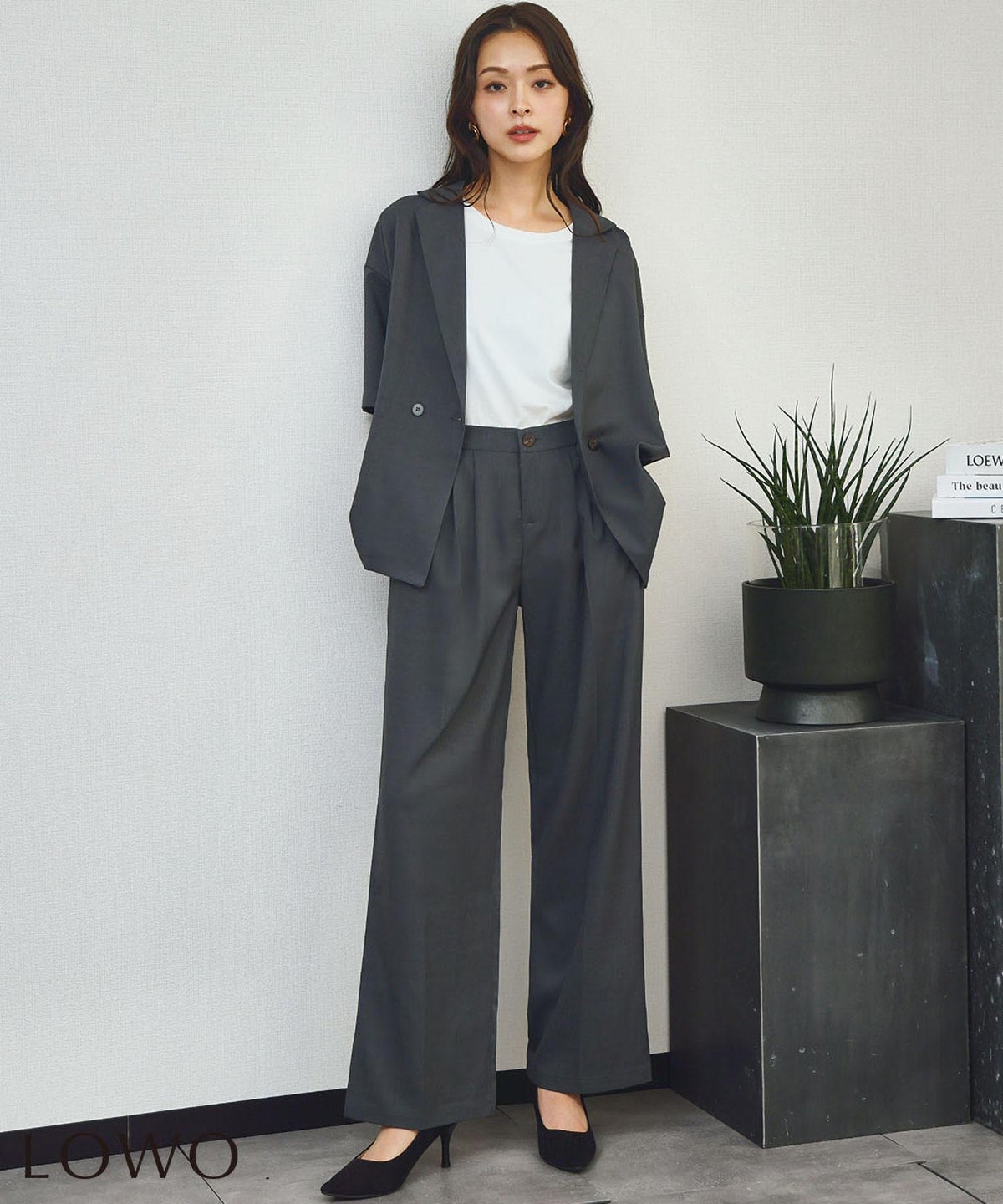 身長：170cm　着用サイズ：FREE　B：86 / W：61 / H：87