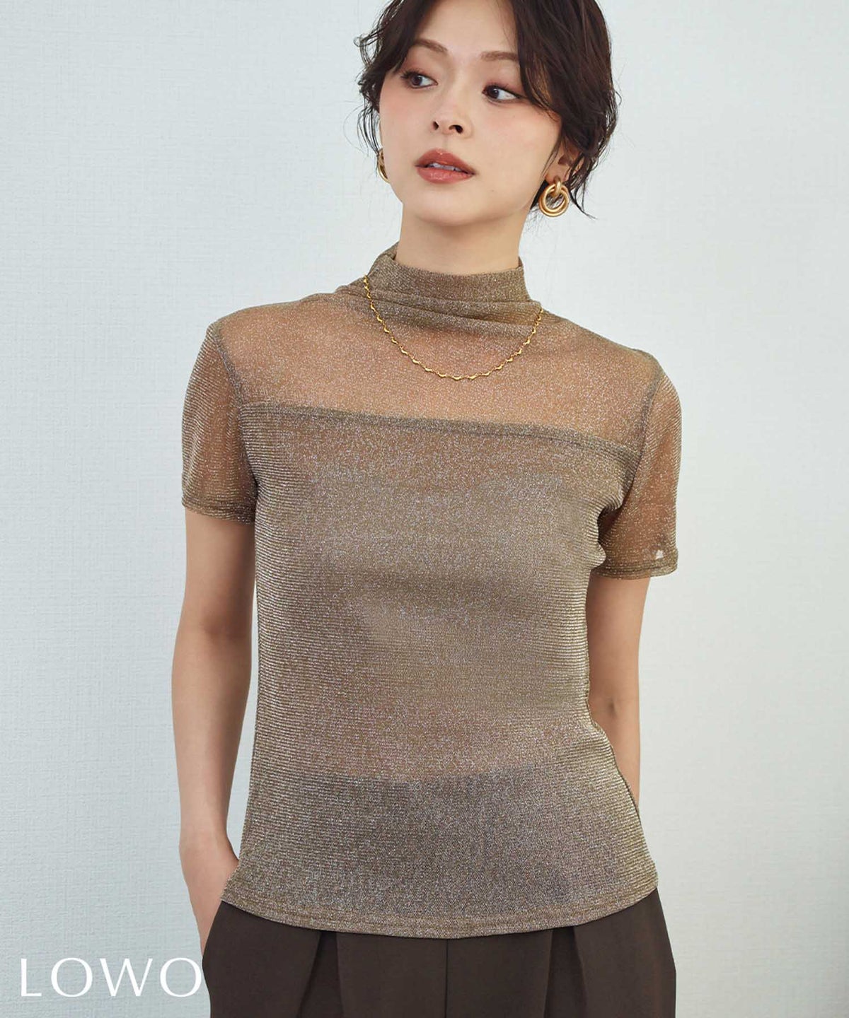 身長：170cm　着用サイズ：FREE　B：86 / W：61 / H：87