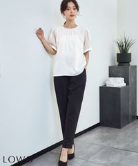 身長：170cm　着用サイズ：FREE　B：86 / W：61 / H：87