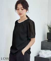 身長：170cm　着用サイズ：FREE　B：86 / W：61 / H：87
